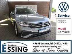 Silber Gebraucht 2024 VW Tiguan Allspace Life SUV | 37.890 € (Fairer Preis)