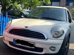 Weiß Gebraucht 2009 Mini One Clubman Kombi | 3.900 €