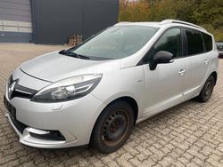 Grau Gebraucht 2015 Renault Scénic III Authentique Van / Kleinbus | 4.600 € (Fairer Preis)