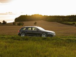 Schwarz Gebraucht 2011 Audi A4 Allroad Kombi | 10.999 €