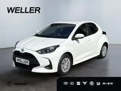 Weiss Gebraucht 2023 Toyota Yaris Comfort Kleinwagen | 15.249 € (Fairer Preis)