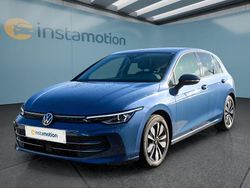 Blau Gebraucht 2024 VW Golf VIII Kleinwagen | 28.049 € (Fairer Preis)