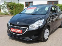Schwarz Gebraucht 2015 Peugeot 208 Active Kleinwagen | 5.490 € (Fairer Preis)