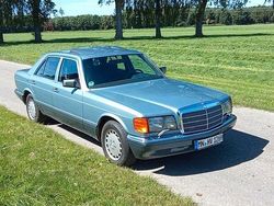 Blau Gebraucht 1989 Mercedes E500 Limousine | 8.499 €