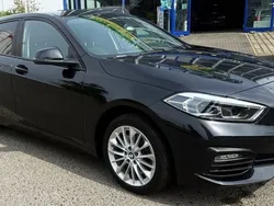 Schwarz Gebraucht 2020 BMW 120 Sport Line Kleinwagen | 25.980 € (Etwas zu teuer)