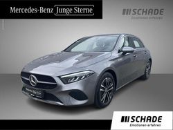 Grau Gebraucht 2024 Mercedes A200 Limousine | 29.950 € (Fairer Preis)
