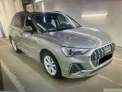 Grau Gebraucht 2019 Audi Q3 S-Line SUV | 23.880 € (Etwas zu teuer)