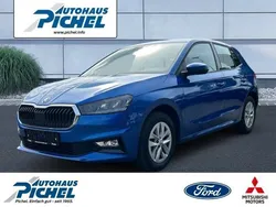 Blau(metallic) Gebraucht 2024 Skoda Fabia Selection Limousine | 15.890 € (Guter Preis)