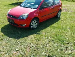 Rot Gebraucht 2003 Ford Fiesta Kleinwagen | 570 € (Fairer Preis)