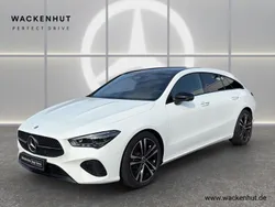 Weiss Gebraucht 2024 Mercedes CLA180 Shooting Brake Night Kombi | 32.900 € (Etwas zu teuer)
