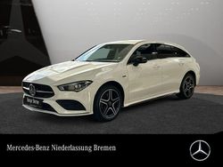 Weiß Gebraucht 2020 Mercedes CLA250e Shooting Brake AMG Kombi | 22.390 € (Guter Preis)