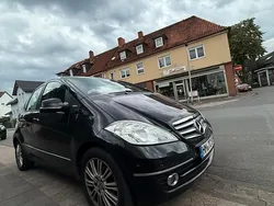 Schwarz Gebraucht 2025 Mercedes A180 Elegance Limousine | 3.850 €