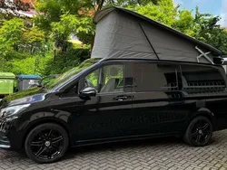 Schwarz Gebraucht 2022 Mercedes V220 Marco Polo Van / Kleinbus | 79.950 €