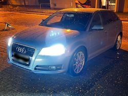 Blau Gebraucht 2011 Audi A3 Kleinwagen | 9.000 €