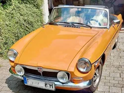Orange Gebraucht 1970 MG B Cabrio | 15.900 €