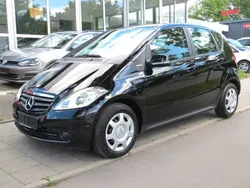 Schwarz Gebraucht 2010 Mercedes A180 Kleinwagen | 4.999 € (Fairer Preis)