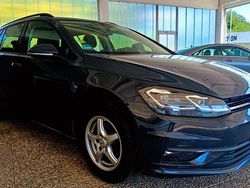 Grau Gebraucht 2018 VW Golf VII Kombi | 8.200 € (Guter Preis)