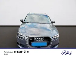 Grau Gebraucht 2020 Audi e-tron Comfort SUV | 21.690 € (Guter Preis)