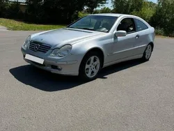 Silber Gebraucht 2003 Mercedes C220 Classic Coupé | 2.600 € (Fairer Preis)