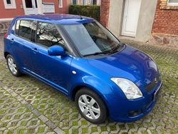 Blau Gebraucht 2009 Suzuki Swift Limousine | 5.555 € (Etwas zu teuer)