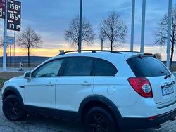Weiß Gebraucht 2012 Chevrolet Captiva SUV | 5.999 € (Fairer Preis)