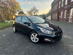 Schwarz Gebraucht 2014 Kia Ceed FIFA World Cup Edition Kombi | 4.990 € (Superpreis)