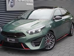 Grün Gebraucht 2024 Kia ProCeed Kleinwagen | 33.990 € (Etwas zu teuer)