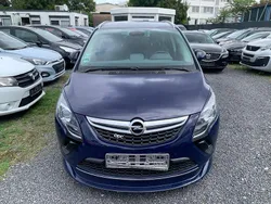 Blau Gebraucht 2012 Opel Zafira Tourer Innovation Van / Kleinbus | 5.999 € (Fairer Preis)