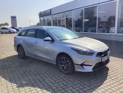 (kcs) sparklingsilber met. Gebraucht 2023 Kia Ceed Sportswagon Spirit Kombi | 23.990 € (Guter Preis)