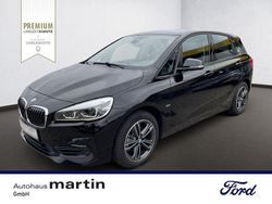 Schwarz Gebraucht 2018 BMW 218 Sport Line Van / Kleinbus | 17.990 € (Fairer Preis)