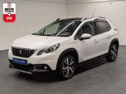 Weiß (perlmuttweissmet.) Gebraucht 2018 Peugeot 2008 Allure SUV | 14.480 € (Fairer Preis)