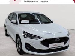 Frozen white Gebraucht 2022 Ford Focus Cool & Connect Limousine | 15.890 € (Guter Preis)