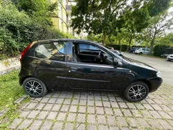 Schwarz Gebraucht 2004 Fiat Punto Kleinwagen | 1.500 €