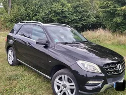 Schwarz Gebraucht 2012 Mercedes ML250 SUV | 17.000 €