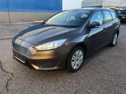 Braun Gebraucht 2017 Ford Focus Ambiente Kombi | 7.700 € (Guter Preis)