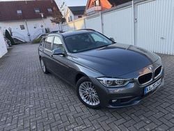 Grau Gebraucht 2016 BMW 330 Luxury Line Kombi | 23.100 € (Fairer Preis)