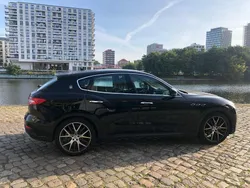Schwarz Gebraucht 2021 Maserati Levante SUV | 47.000 €