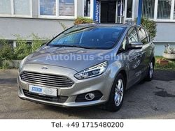 Grau Gebraucht 2017 Ford S-MAX Business Edition Van / Kleinbus | 9.600 € (Guter Preis)