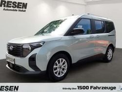 Grau Gebraucht 2024 Ford Tourneo Courier Titanium Van / Kleinbus | 24.450 € (Fairer Preis)