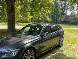 Grau Gebraucht 2012 BMW 330 Sport Line Kombi | 21.600 € (Teuer)