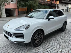 Weiß Gebraucht 2022 Porsche Cayenne SUV | 58.800 €