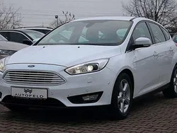 Weiß Gebraucht 2016 Ford Focus Limousine | 8.950 € (Fairer Preis)