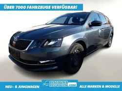 Quarzgrau metallic Gebraucht 2020 Skoda Octavia Style Kombi | 21.125 € (Guter Preis)