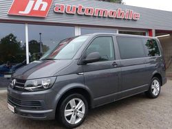 Grau Gebraucht 2015 VW T6 Van | 26.400 €