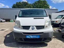 Weiss casablanca Gebraucht 2011 Renault Trafic Van | 6.700 €