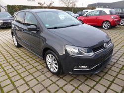 Grau Gebraucht 2016 VW Polo LOUNGE Limousine | 8.990 € (Fairer Preis)