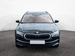 Schwarzmagic perleffekt Gebraucht 2024 Skoda Octavia Selection Kombi | 29.990 € (Guter Preis)