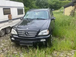 Schwarz Gebraucht 2003 Mercedes ML400 SUV | 3.200 € (Superpreis)
