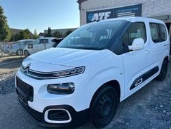 Weiß Gebraucht 2020 Citroën Berlingo Feel Van / Kleinbus | 12.990 € (Guter Preis)