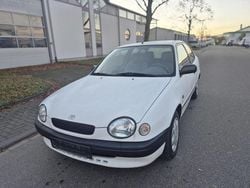 Weiß Gebraucht 1998 Toyota Corolla | 2.300 €